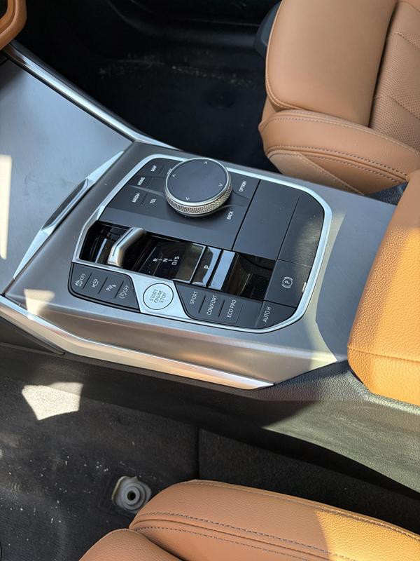 BMW G20 LCİ VİTES ELFİRENİ PANELİ ORJİNAL ÇIKMA