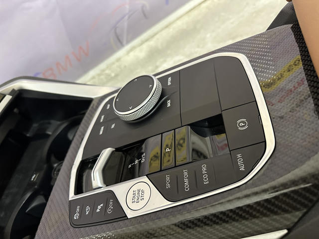 BMW G26 G22 G23 430 420 ORTA VİTES PANELİ ÇIKMA ORJİNAL