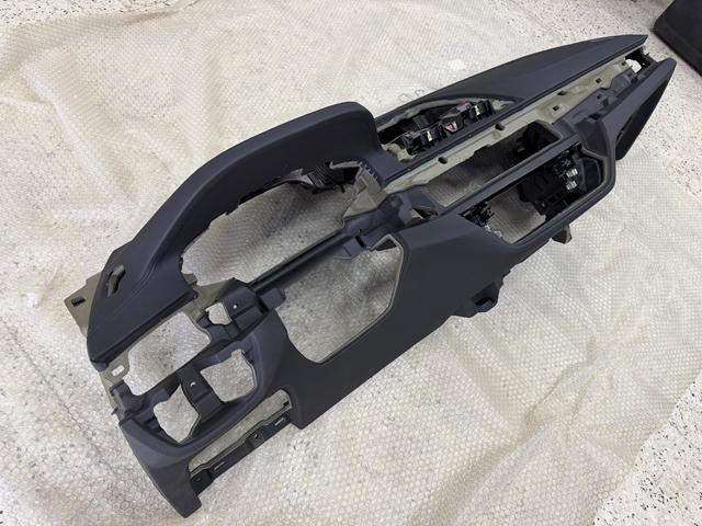 BMW G30 ÇIKMA GÖĞÜS TORPİDO