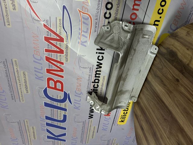 BMW G60 ÇIKMA ORJİNAL ARKA EGZOZ MUHAFAZASI 51489449821