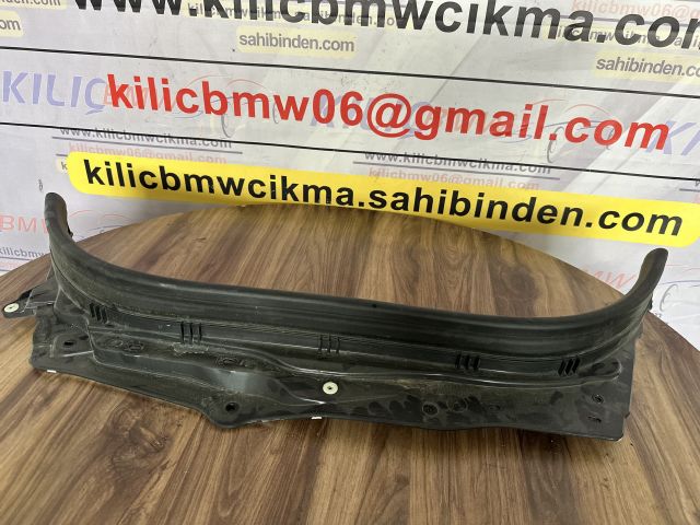 BMW G60 İ5 520İ KAPUT FİTİL BAKALİTİ ORJİNAL 51719498300