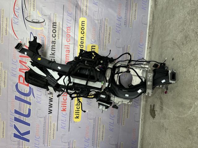 BMW G60 İ5 KALORİFER KUTUSU ÇIKMA ORJİNAL 64115A5D0E3