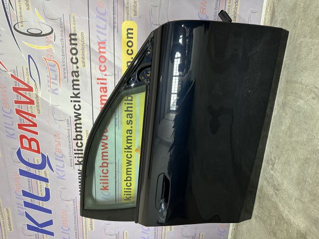 BMW G60 İ5 SAĞ ÖN KAPI KARBON SİYAH